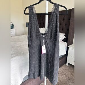 Beginning Boutique Black and White Lace Trim Sleepwear